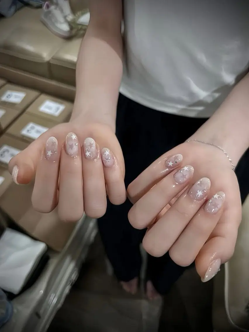 ネイル ハンドネイル T.Lee Nail Lilyのネイルデザイン