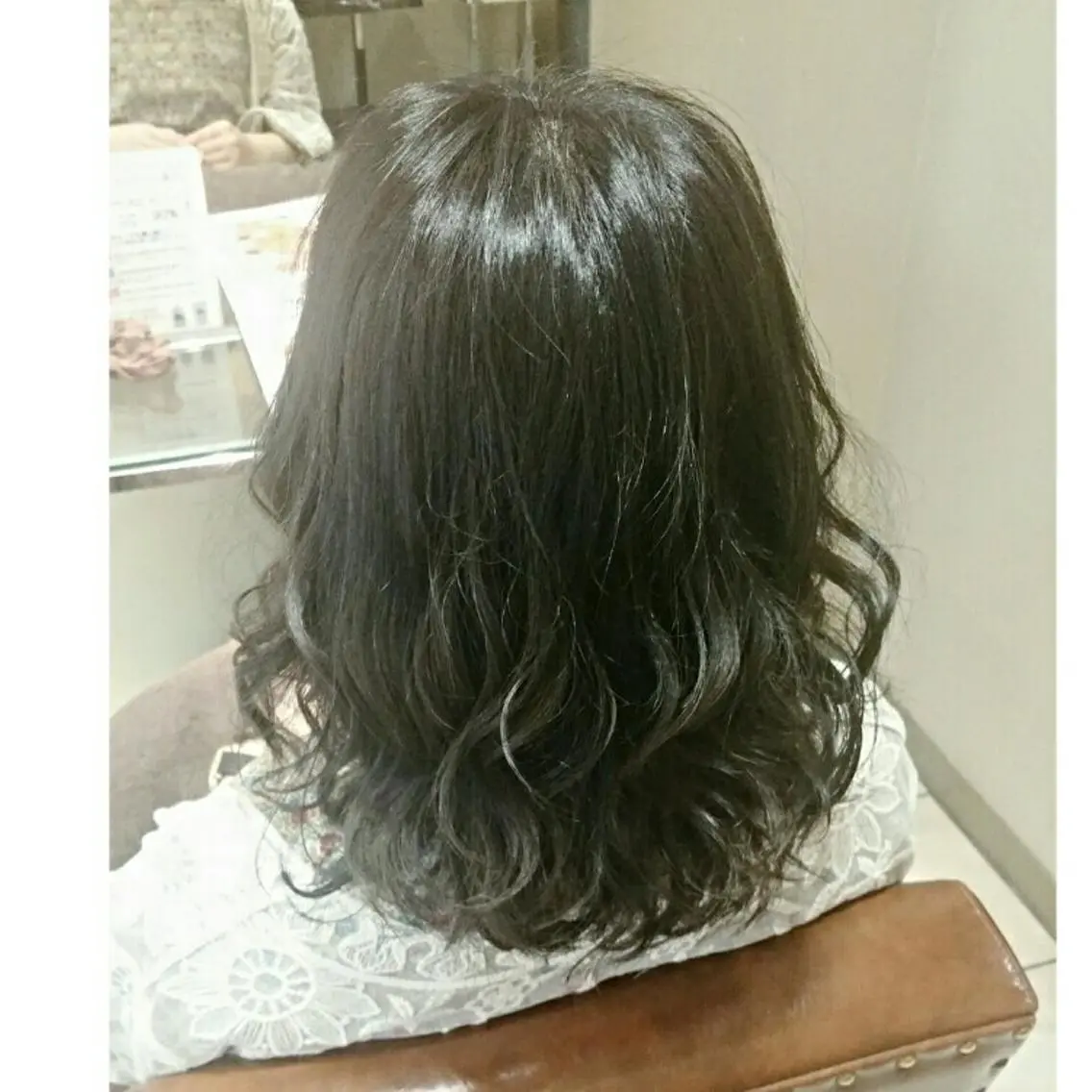 セミロング カラー イルミナカラー ショートヘア💫 ハイトーン西田拓馬のヘアスタイル
