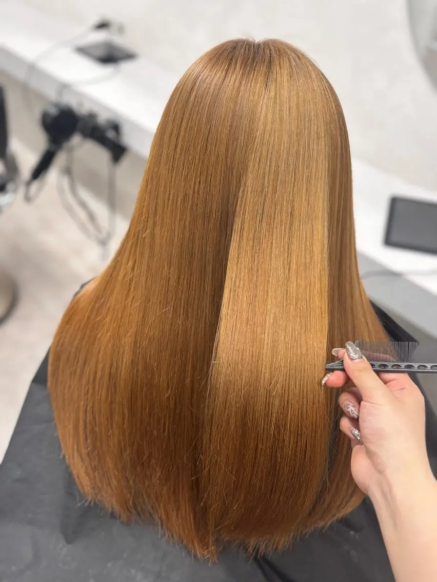 ロング カラー ブリーチ ヘアカラー 🔆ハイトーン 🔆AYAKAのヘアスタイル