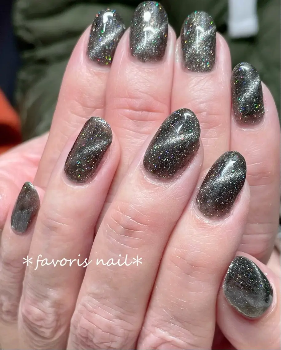 ネイル マグネットネイル favoris nail🌼のネイルデザイン