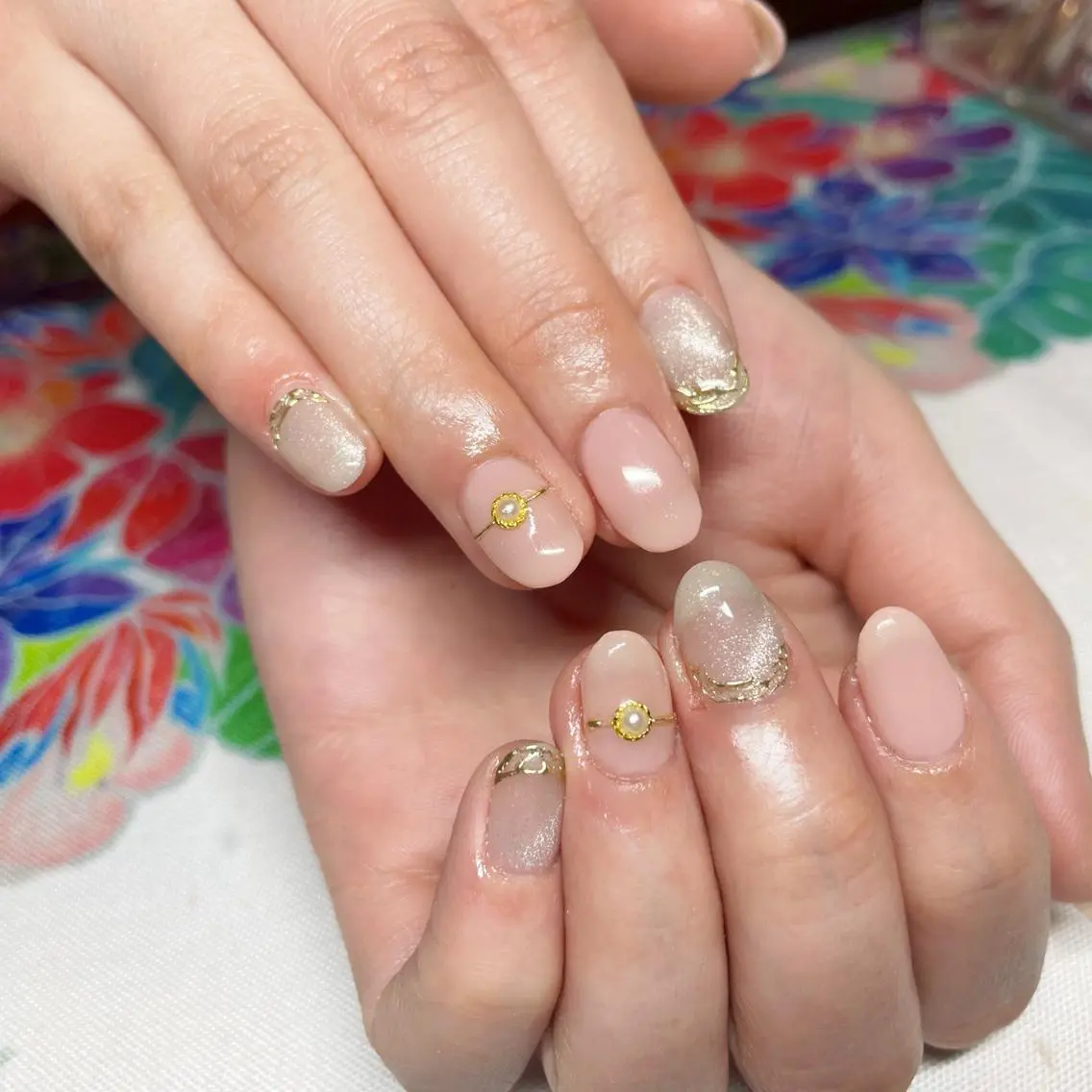 ネイル アートネイル マグネットネイル ミラーネイル ブライダルネイル Nail salon Ariettyのネイルデザイン