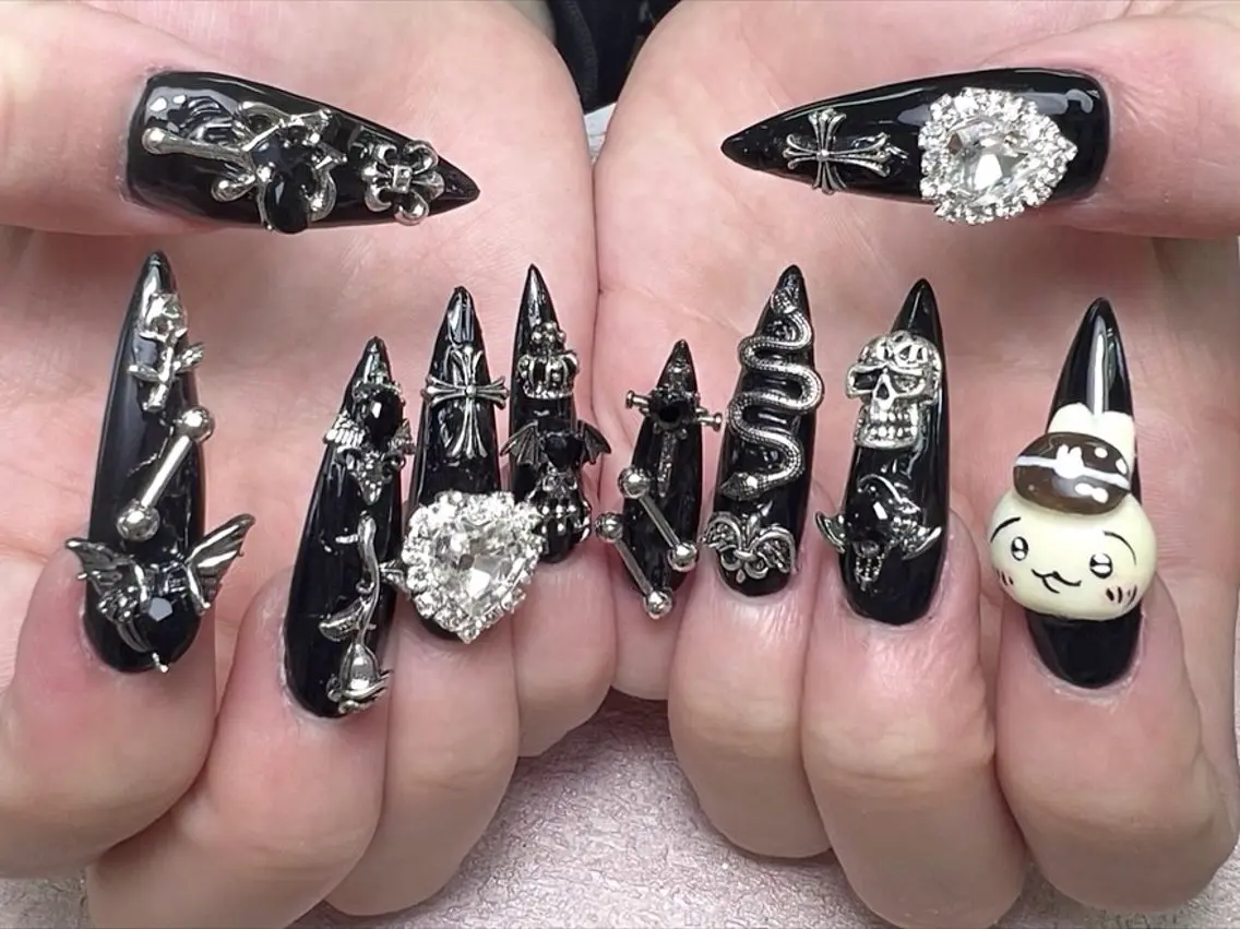 ネイル オーロラネイル ボルドー ブラウン 氷ネイル・うるうるネイル キラキラネイル ハンドネイル Sora  Nail 長さ出し専門店のネイルデザイン
