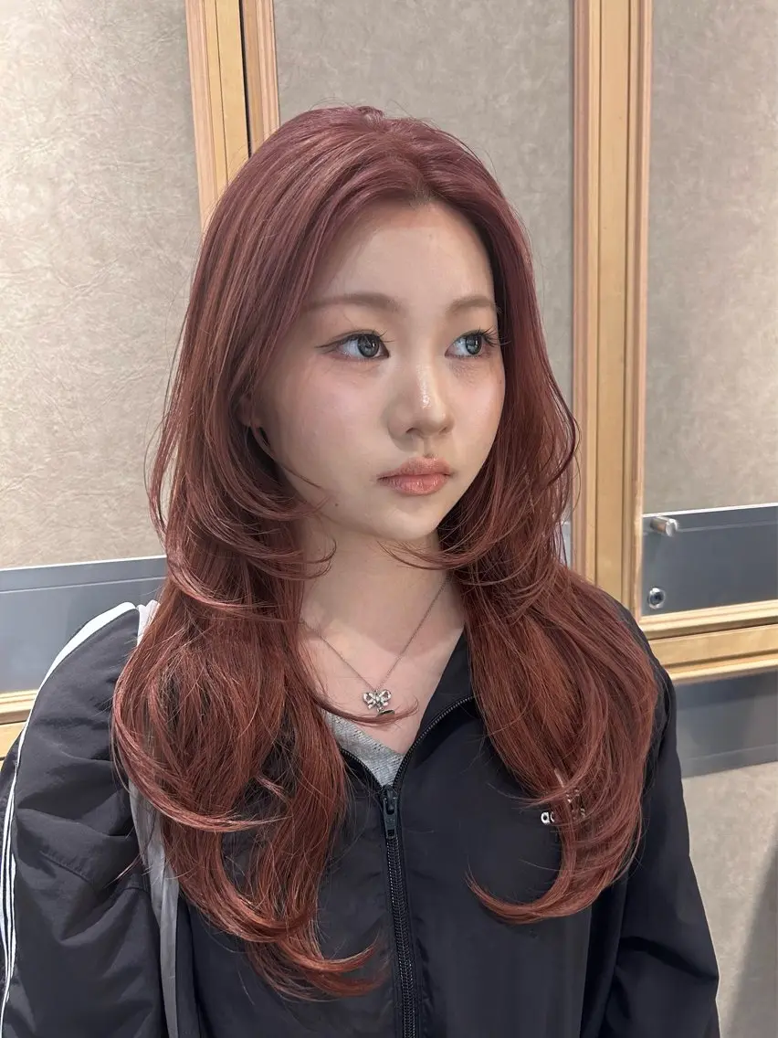 カラー ブリーチ ケアブリーチ ヘアカラー トリートメント ヘッドスパ ヘアセット miko🪽地毛風/ ハイトーン/レイヤーのヘアスタイル