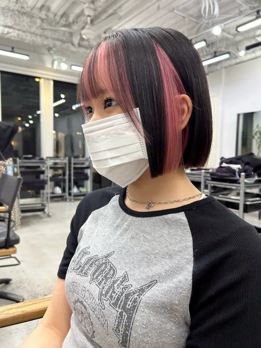 ショート カラー インナーカラー RYOSUKE ハイトーンのヘアスタイル