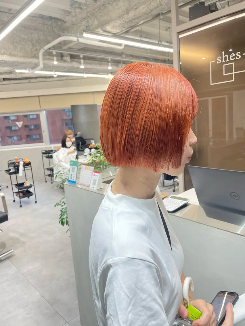 ミディアム カラー ボブ yui/ layer cutのヘアスタイル