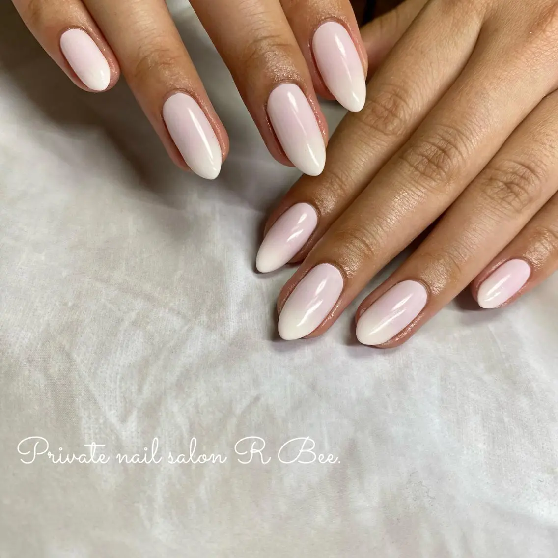 ネイル グラデーション シンプルネイル ハンドネイル aneu. -アヌ- 💅🫧reinaのネイルデザイン