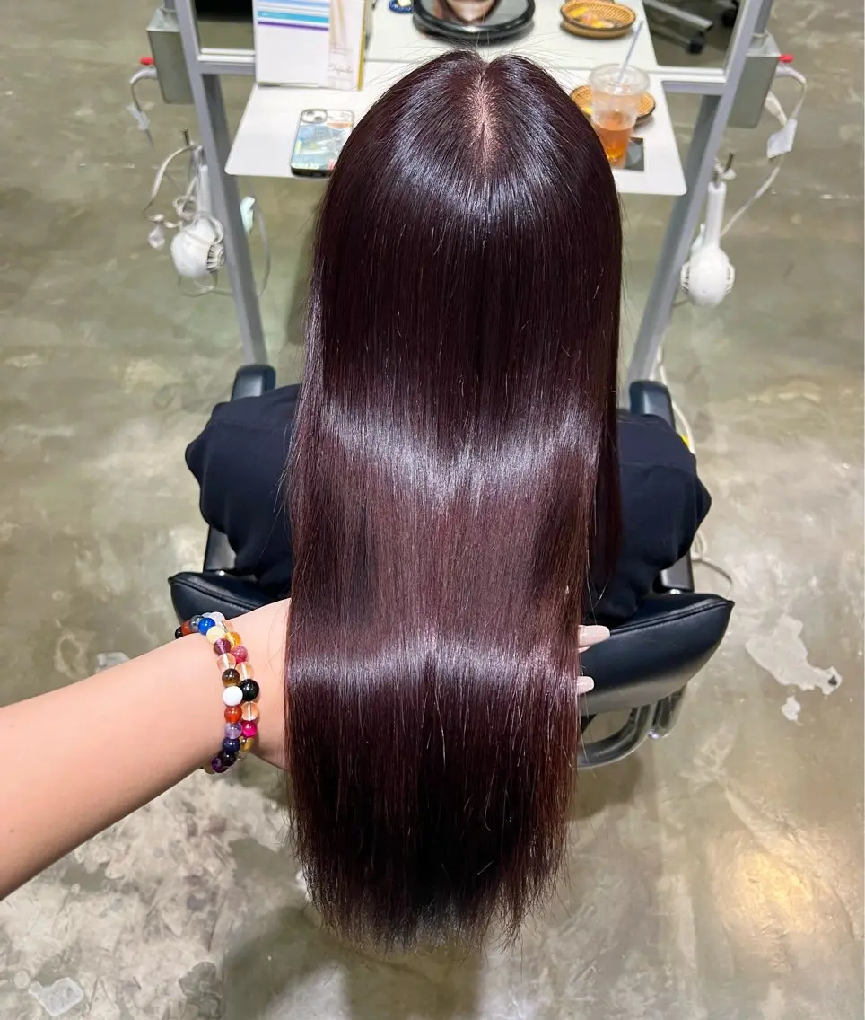 ロング カラー ヘアカラー トリートメント Helena みなつのヘアスタイル