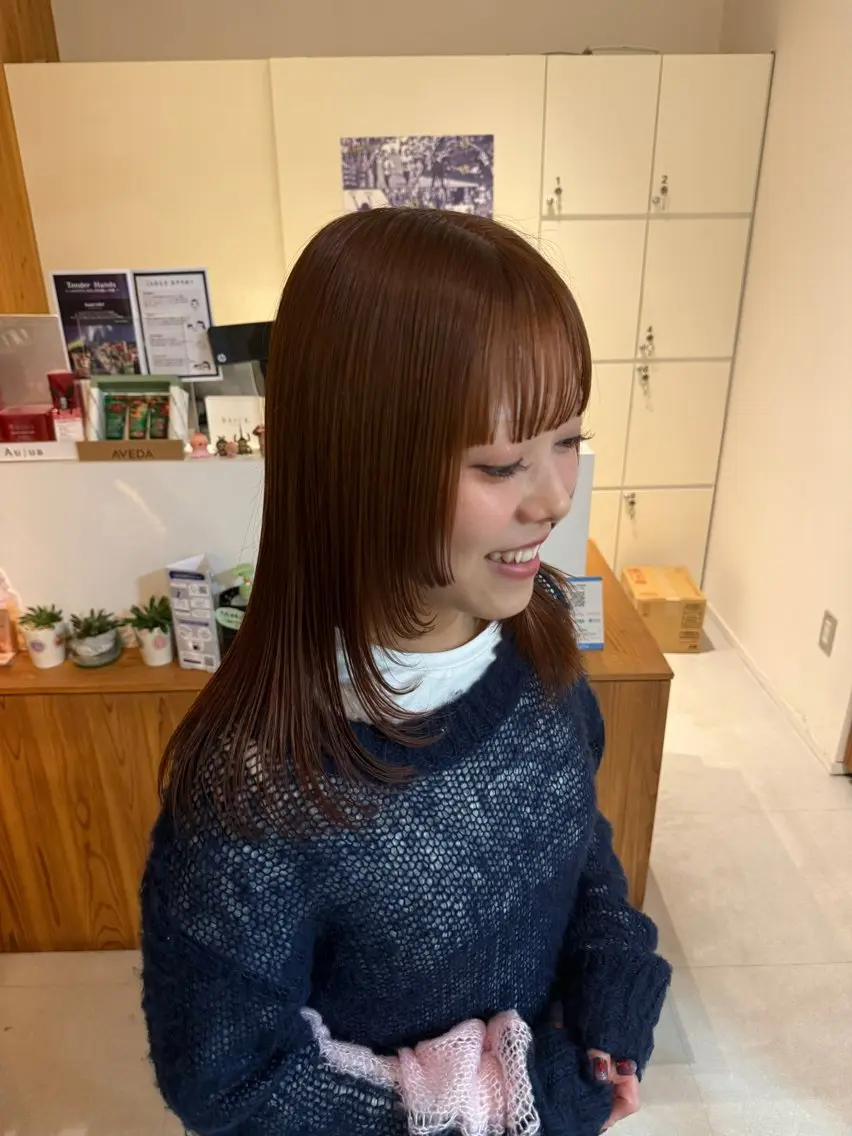 カット+ワンカラーの写真