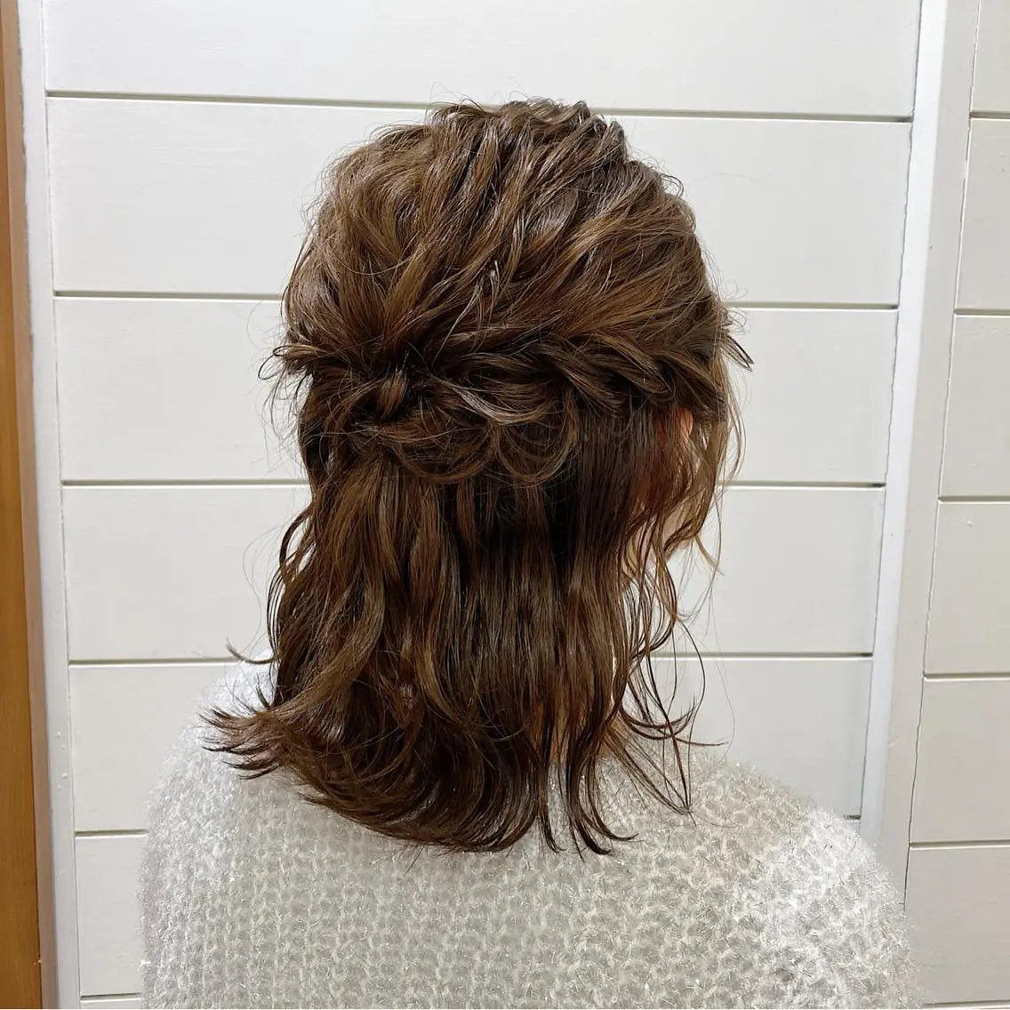 ミディアム ヘアアレンジ ハーフアップ ツカハラ　リリカ 👒柔らかカラー👒のヘアスタイル
