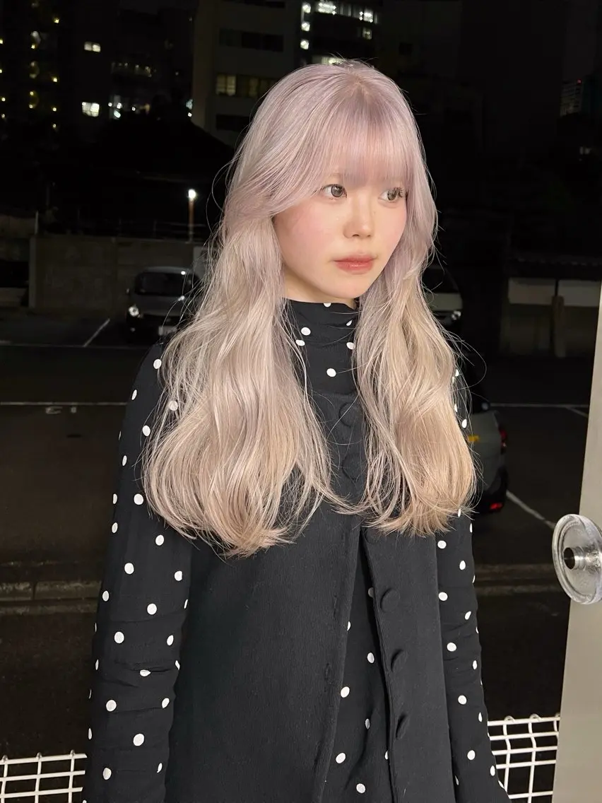 ロング カラー カット ヘアカラー トリートメント 小林 美咲のヘアスタイル