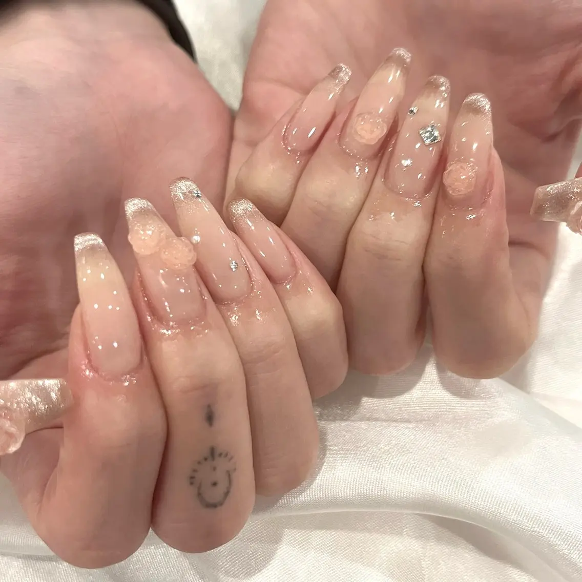 ネイル キラキラネイル ハンドネイル ♡Tajima Yumeka♡のネイルデザイン