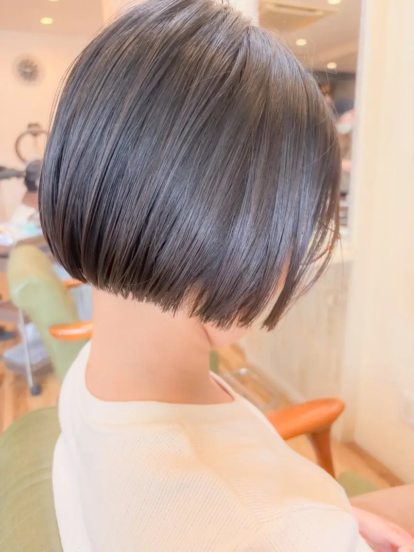 ショート カット 加藤 彩のヘアスタイル