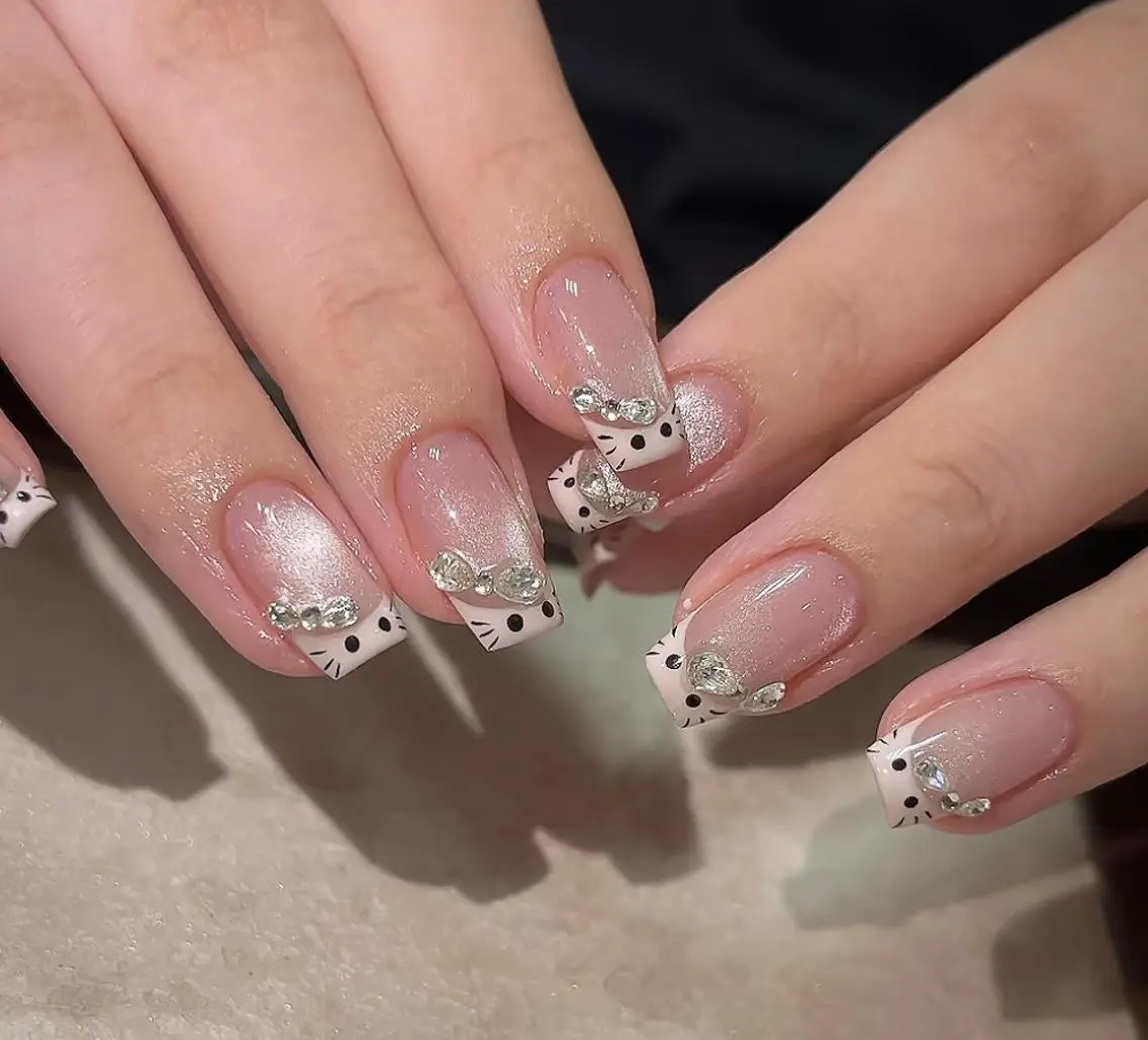 ネイル ハンドネイル 🎀 Ayaka_nailのネイルデザイン