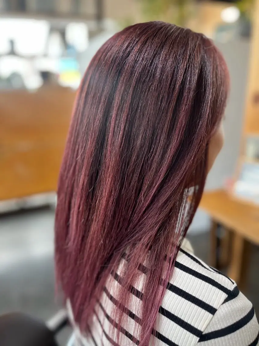 カラー レッドカラー uradana✂︎ nanaのヘアスタイル
