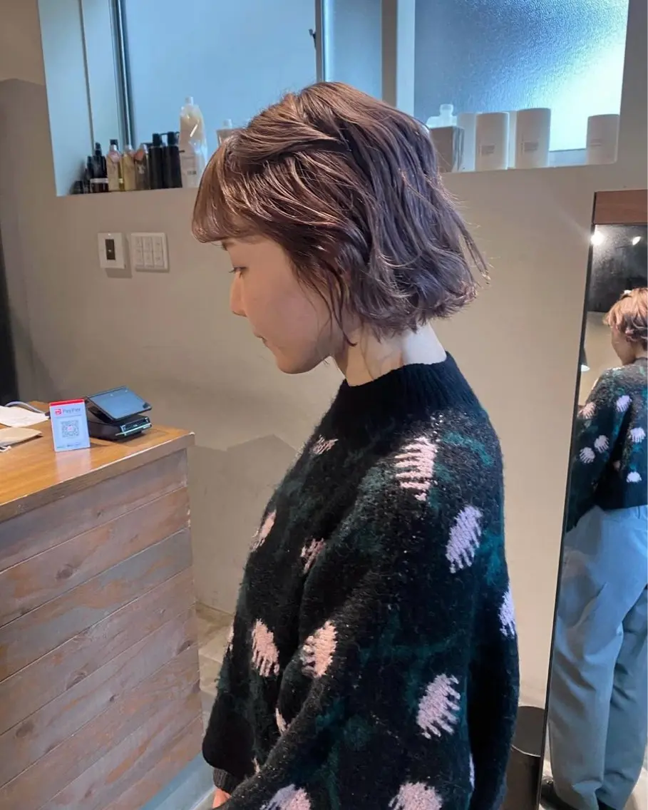 ショート ami/大阪/暖色 /レイヤーカットのヘアスタイル