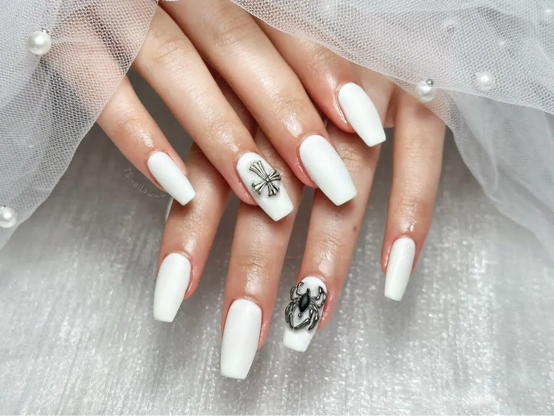ネイル キラキラネイル マグネットネイル 持ち込み シンプルネイル ハンドネイル ハンドケア TS. nails___のネイルデザイン