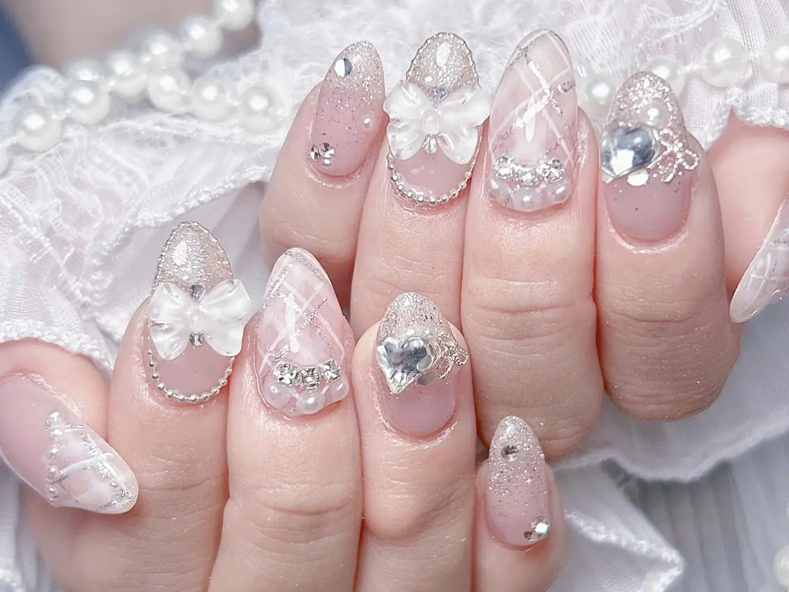 ネイル 🎀まゆ 🪽🐾のネイルデザイン
