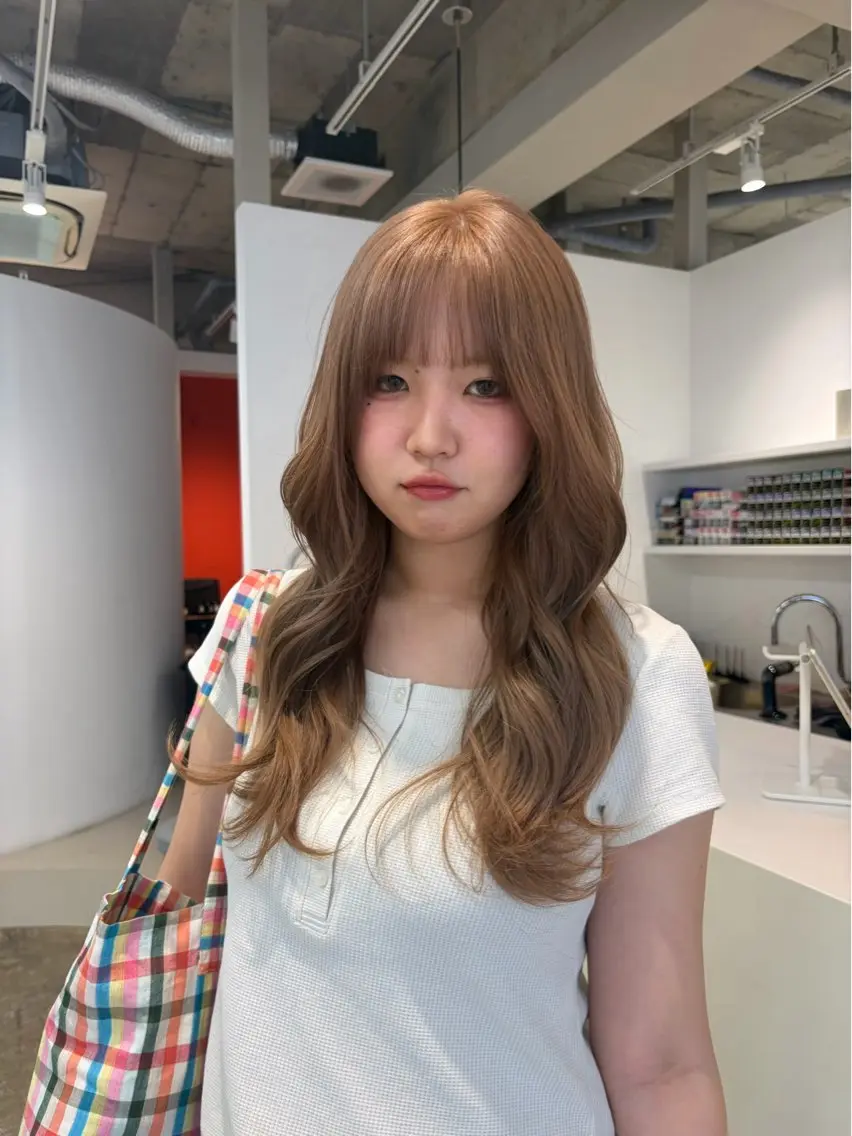 ロング ヘアカラー mihane fit hueのヘアスタイル
