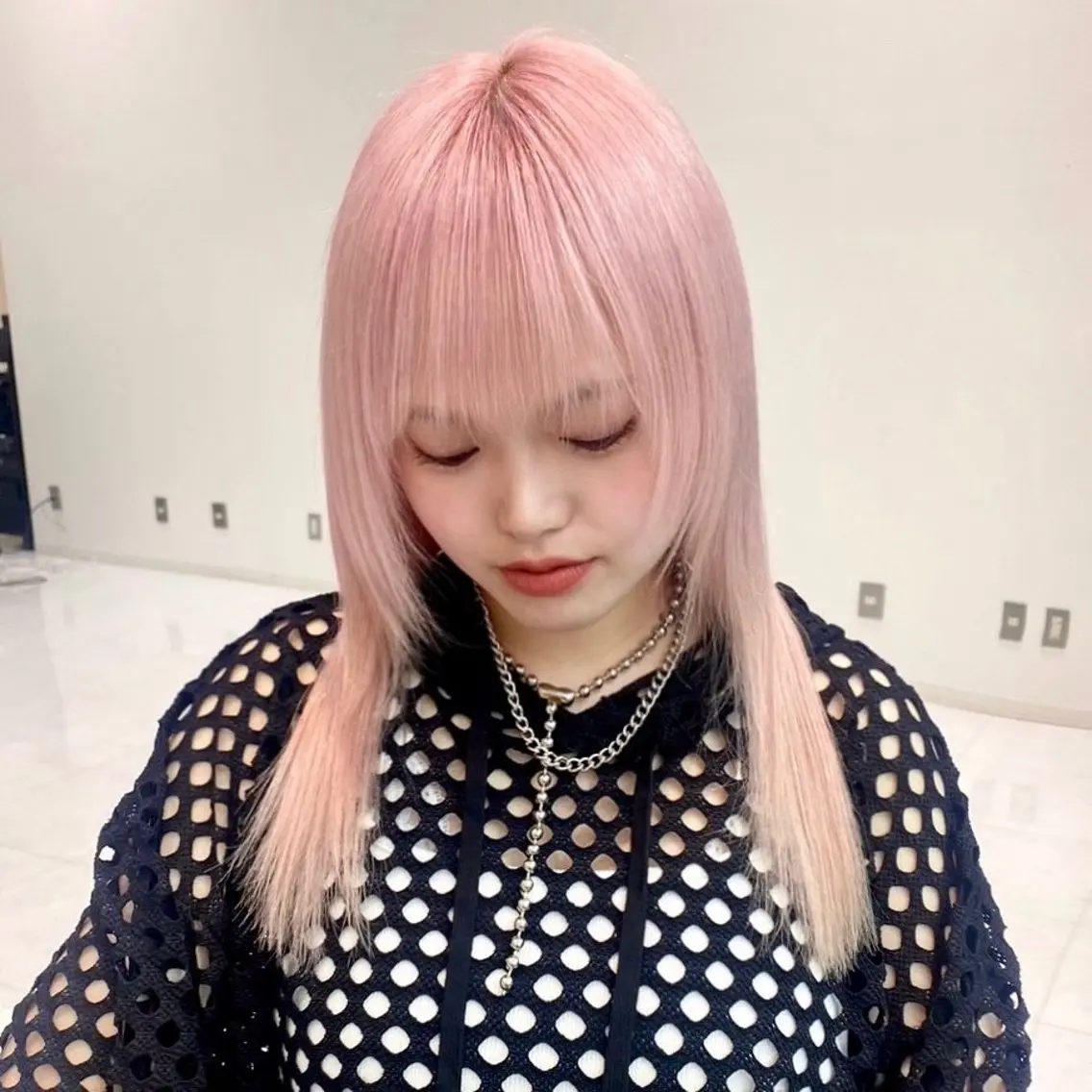 セミロング カラー カット ヘアカラー トリートメント ヘアセット ダメージレスブリーチ RIKU🎨のヘアスタイル
