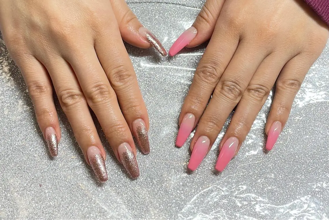 ネイル ハンドネイル VIERU 🌈🎀💖のネイルデザイン