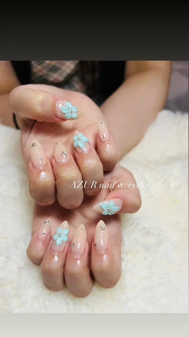 ネイル AZUR N&eyelashのネイルデザイン