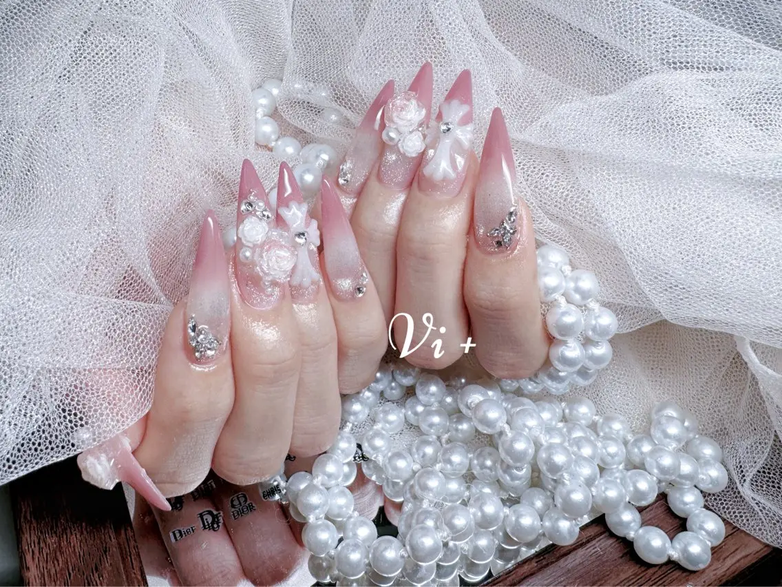 ネイル ハンドネイル ✨Nailsalon Vi+✨のネイルデザイン