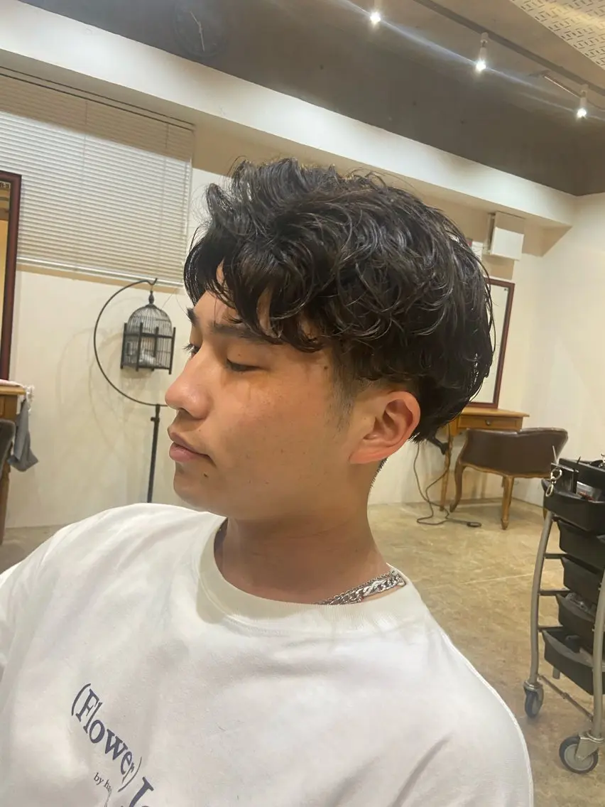ショート メンズ メンズパーマ 岡本 蓮太のヘアスタイル