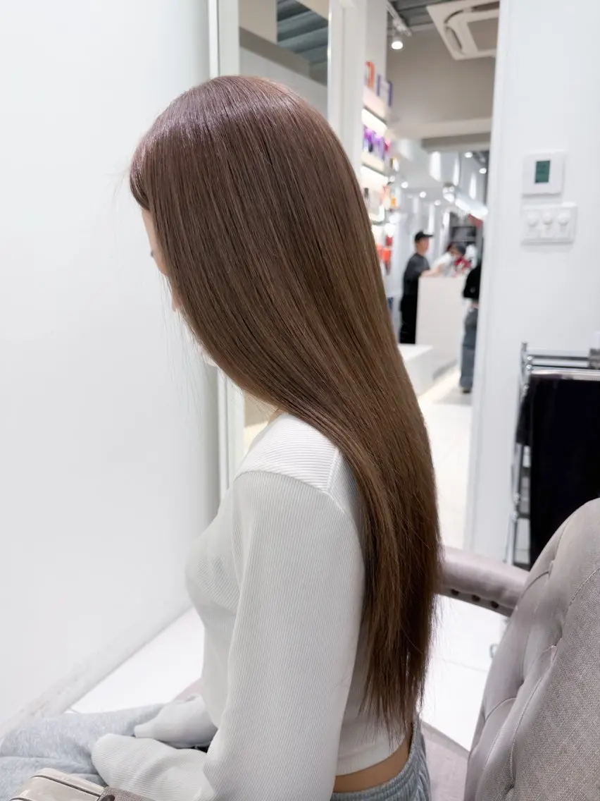 ロング カラー ブラウンカラー ココアブラウン ダブルカラー グレージュ ロング トリートメント /カラー/NAOKIのヘアスタイル