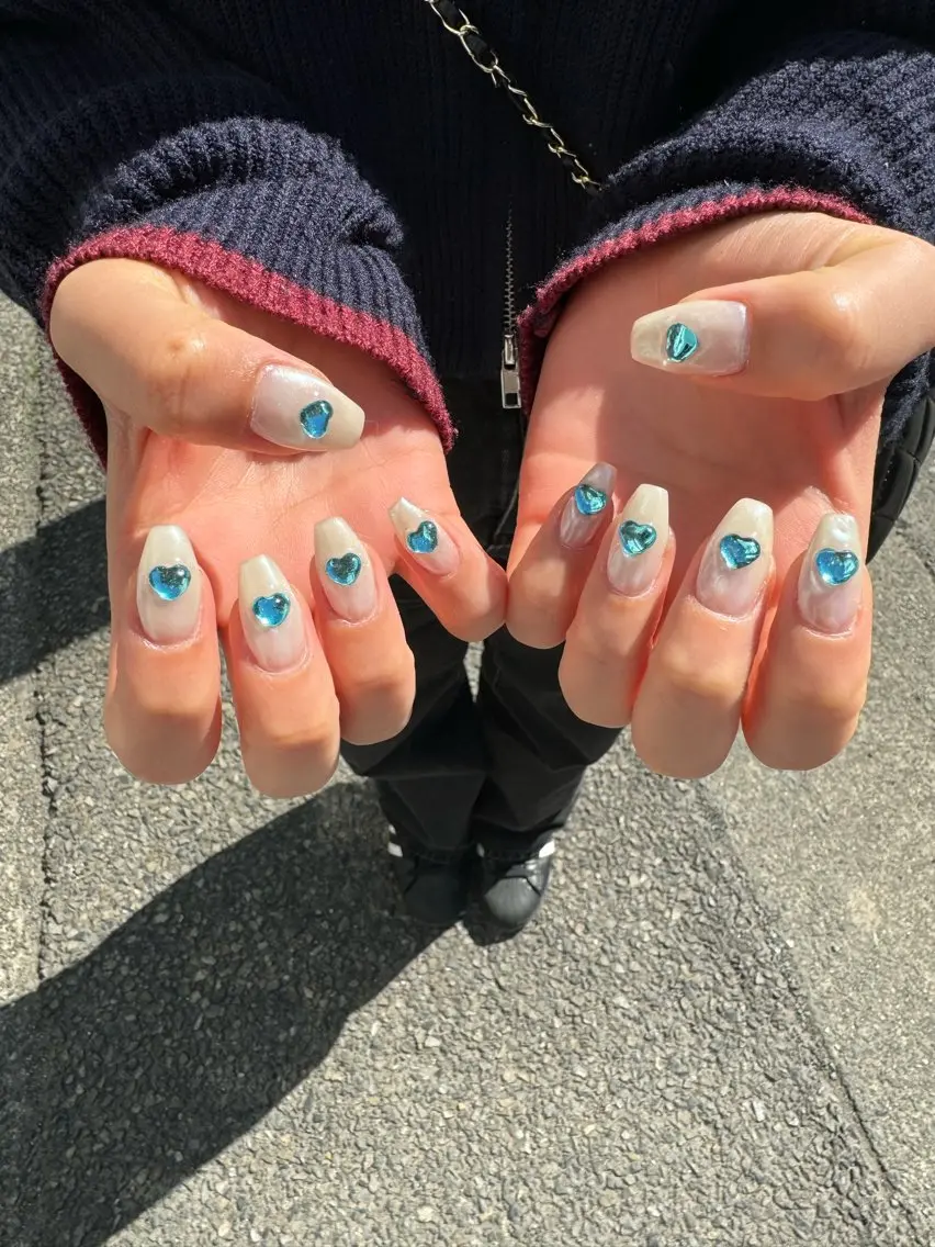 ネイル LAVISH 大和店 emi・:*+のネイルデザイン