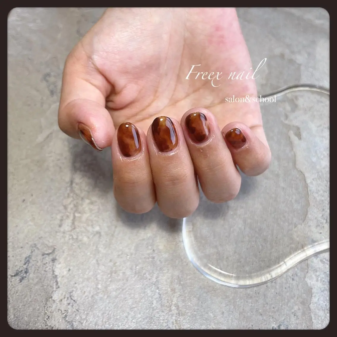ネイル べっ甲ネイル ハンドネイル ハンドケア freex nail /ニュアンス/個性派のネイルデザイン