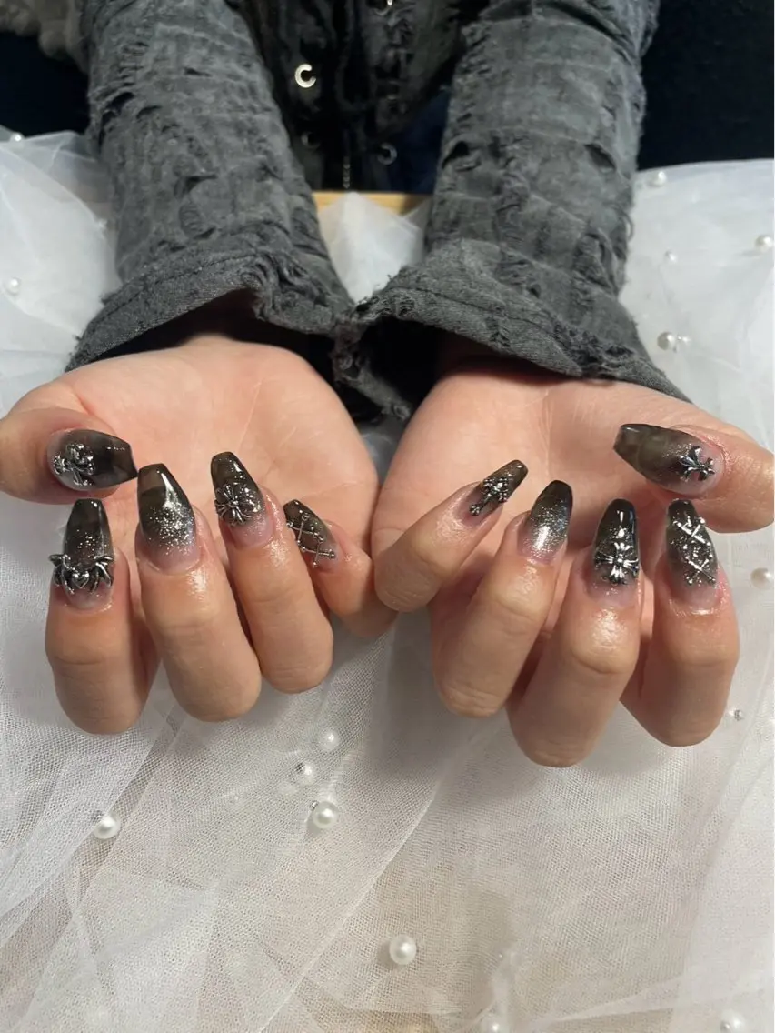 ネイル ハンドネイル NOIR 名古屋のネイルデザイン