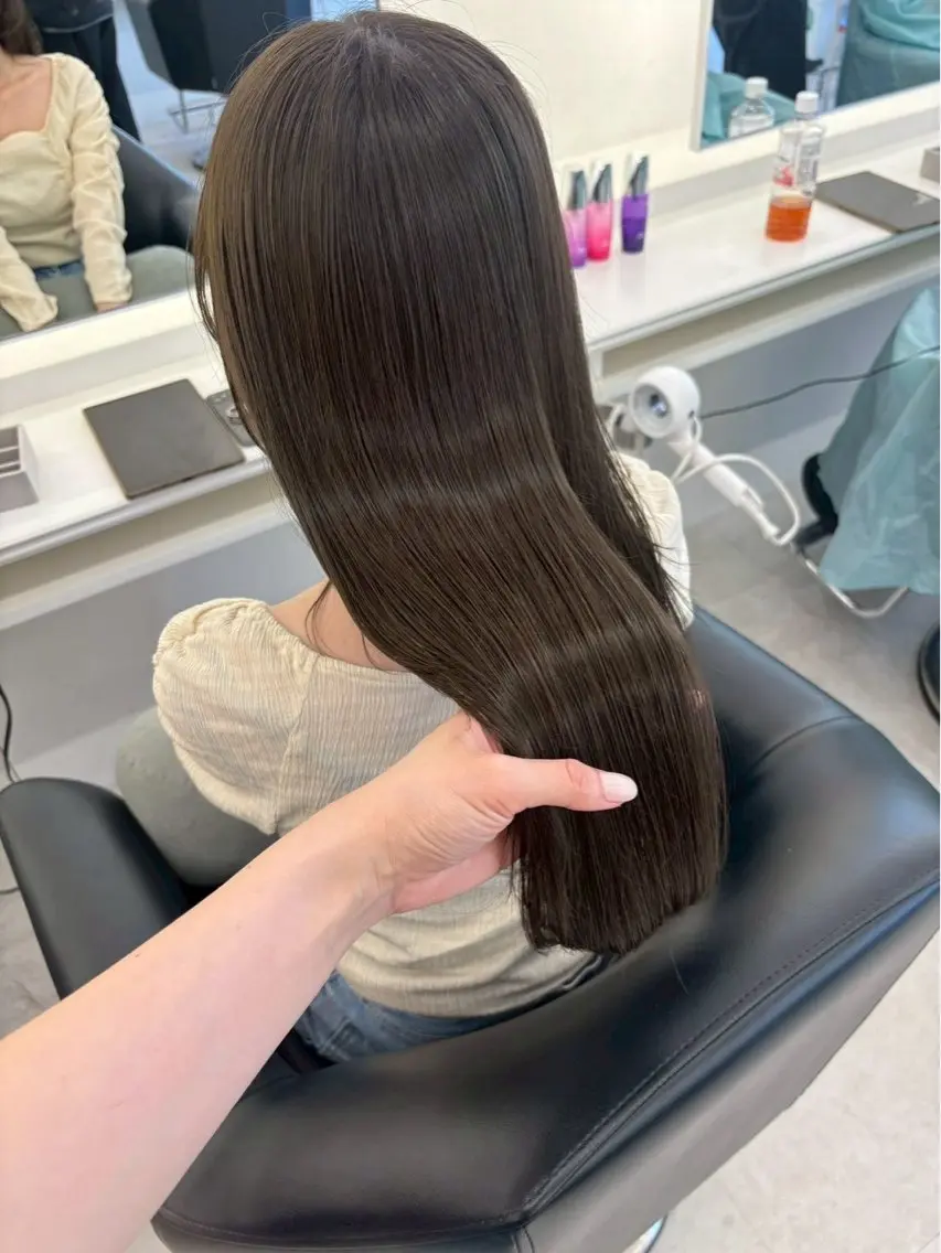 ロング カラー ヘアカラー ParveMix 岡本えりかのヘアスタイル