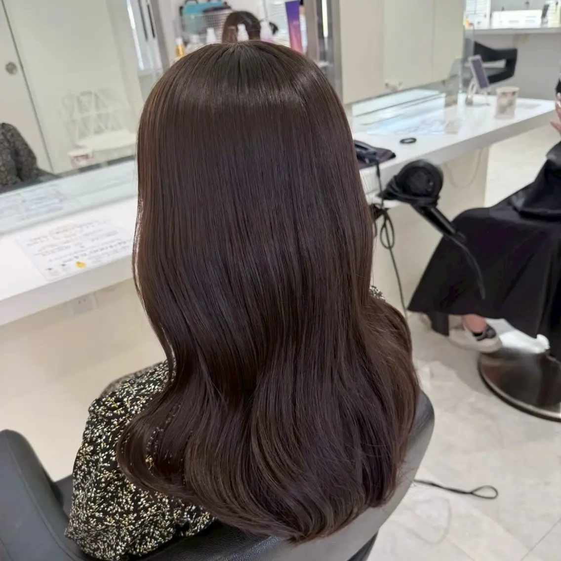 セミロング カラー 🤍ブリーチなし ブラウンhimi🤍のヘアスタイル
