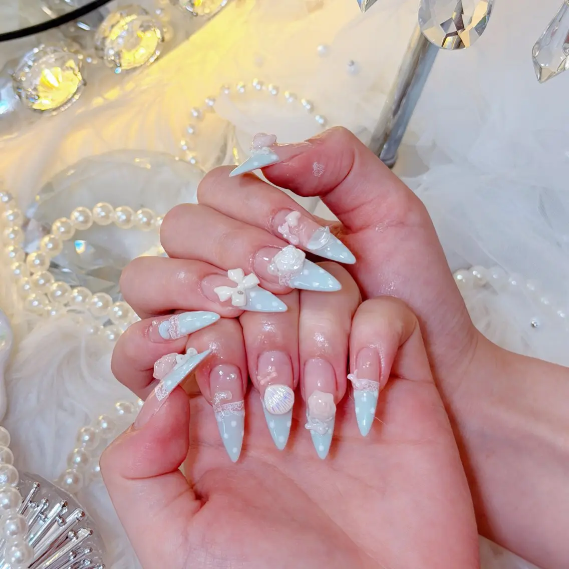 ネイル オーロラネイル 長さ出し フラッシュネイル フレンチネイル ジェルネイル ハンドネイル ハンドケア CiCi Nail Salonのネイルデザイン