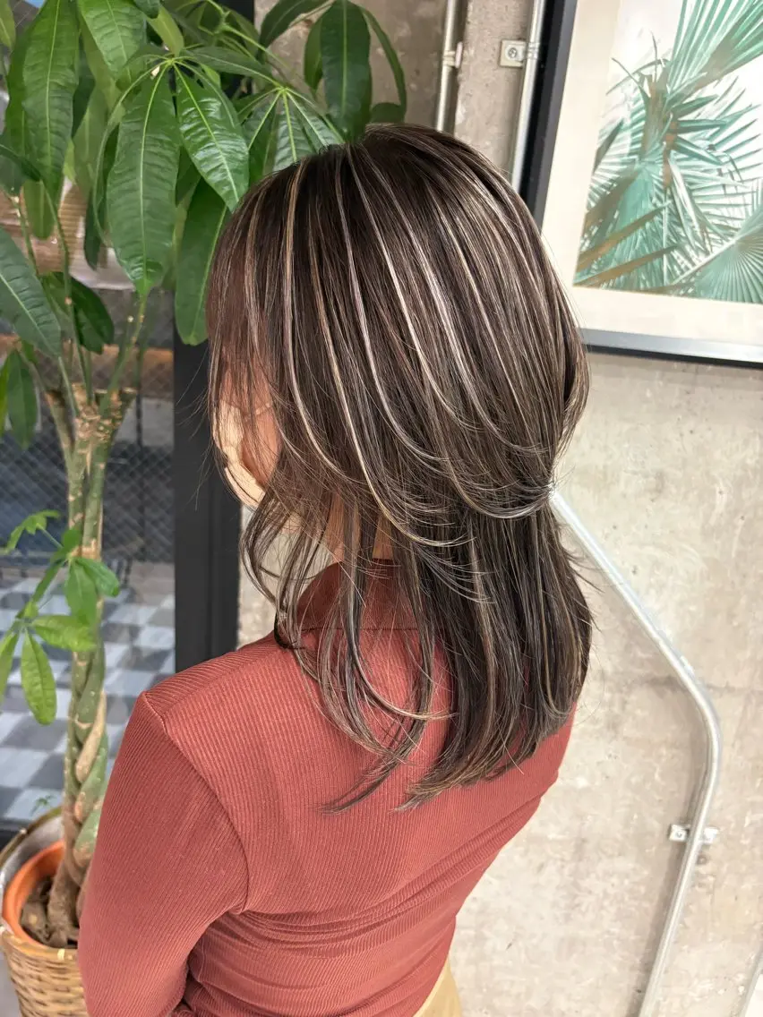 セミロング カラー カット ヘアカラー ♡ハイライトカラー shinri♡のヘアスタイル