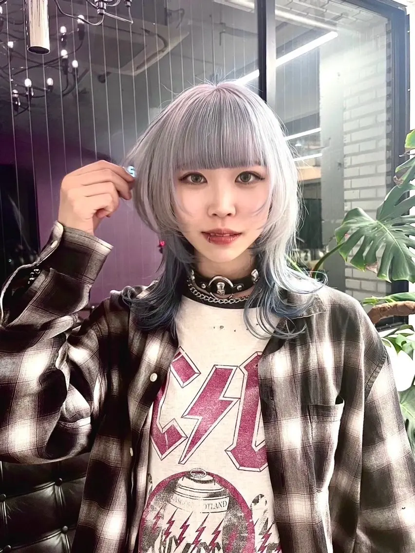 ミディアム カラー ブリーチ ケアブリーチ ハイトーンカラー インナーカラー TOTA 唯一無二カラーのヘアスタイル