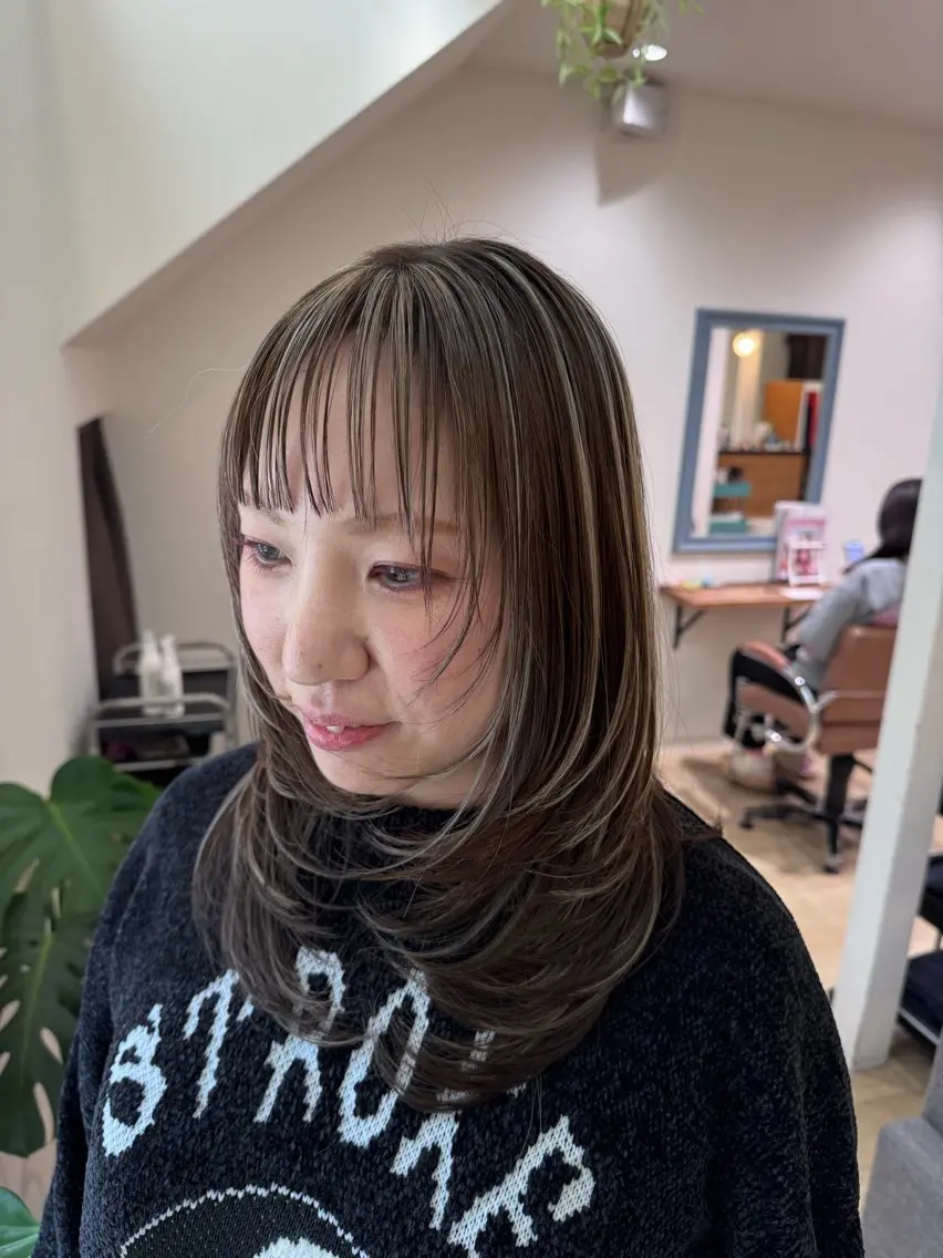 ロング ハイライト カット ヘアカラー 福井 珠乃のヘアスタイル