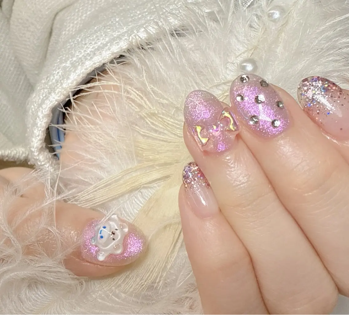 ネイル ハンドネイル グロー ネイルのネイルデザイン