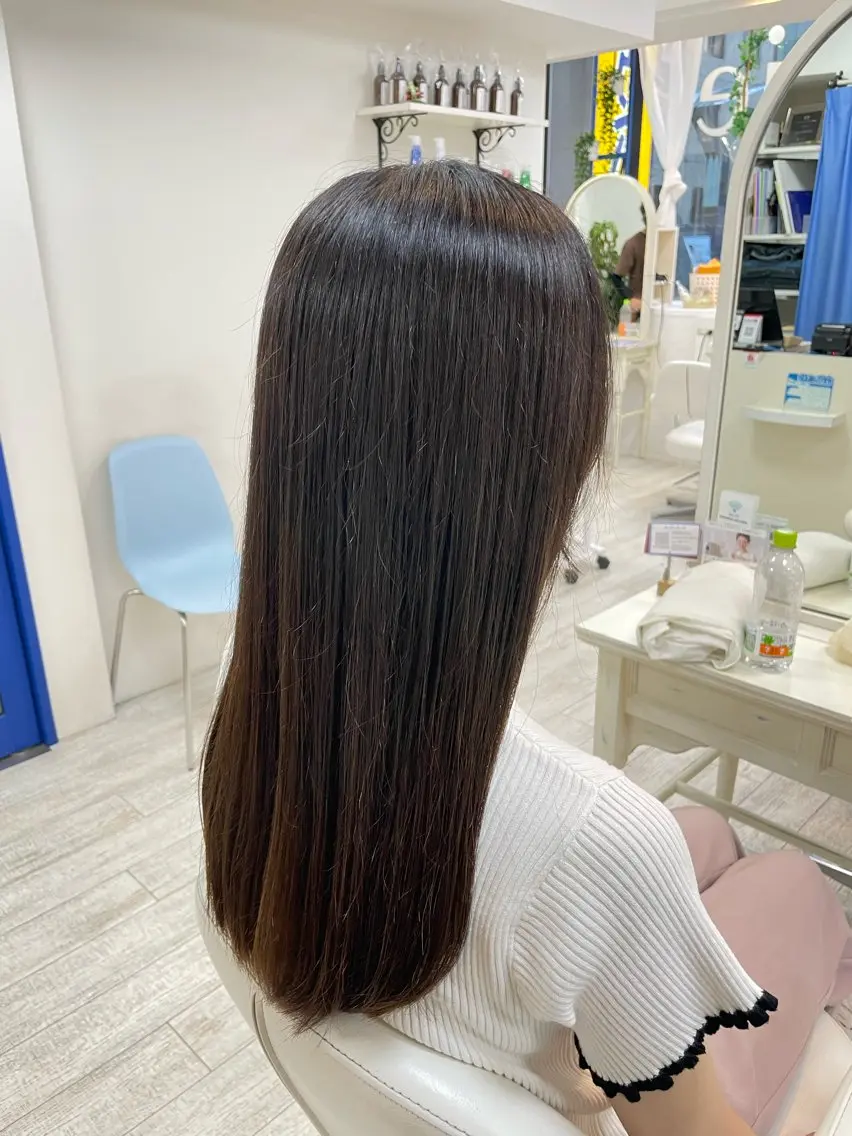 ロング 酸性ストレート 縮毛矯正 トリートメント 新籾 尚哉のヘアスタイル