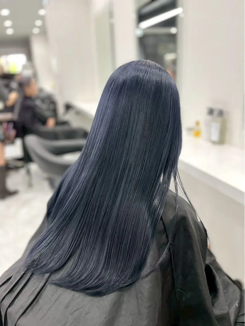 カラー 黒髪 ブルーカラー ブルーブラック 💎寒色💎 HARUKAのヘアスタイル