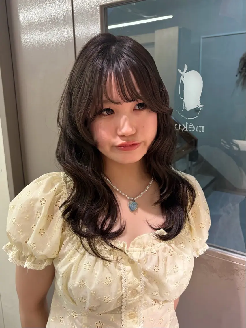 セミロング カラー ヘアカラー Hana🤍 韓国うる艶ヘアのヘアスタイル