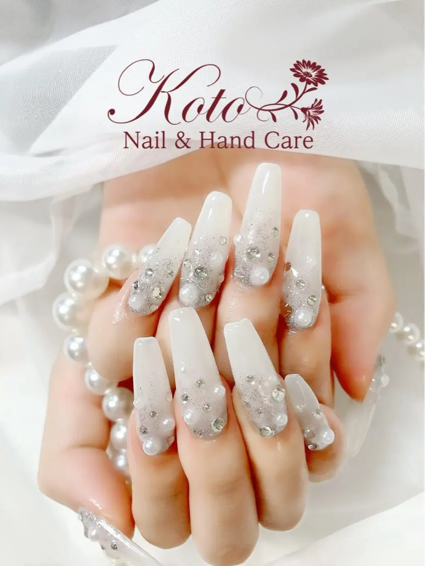 ネイル 長さ出し ジェルネイル 持ち込み ニュアンスネイル 赤色 ハンドネイル Nail Salon KOTOのネイルデザイン
