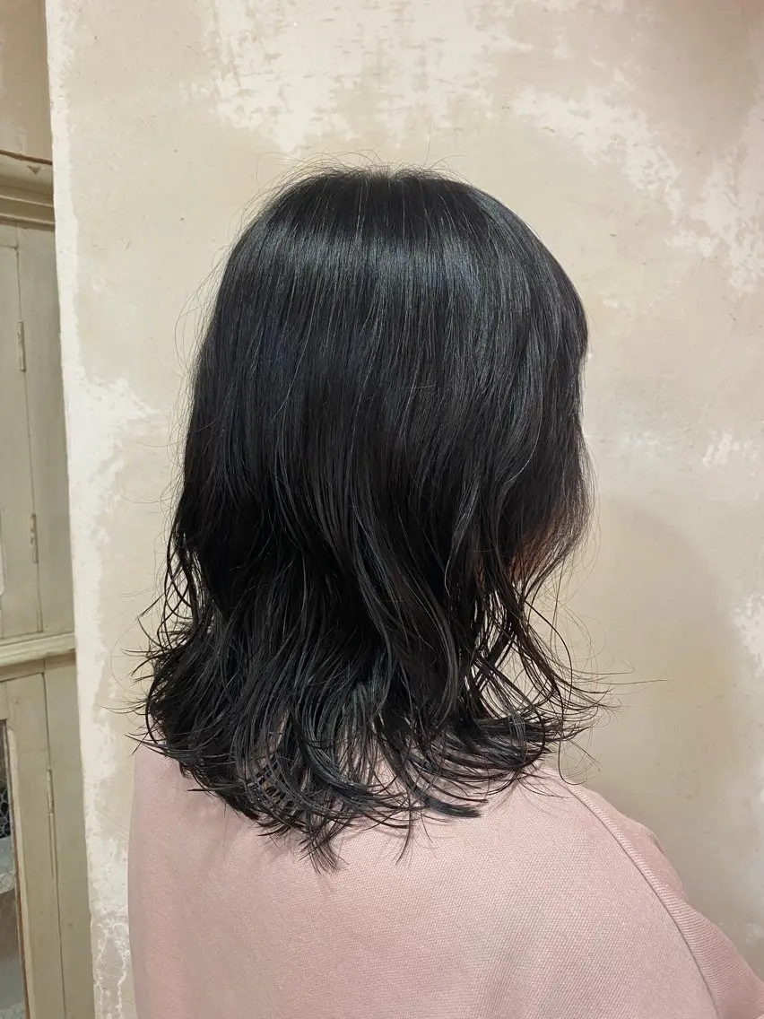 ミディアム 井上 日菜乃のヘアスタイル