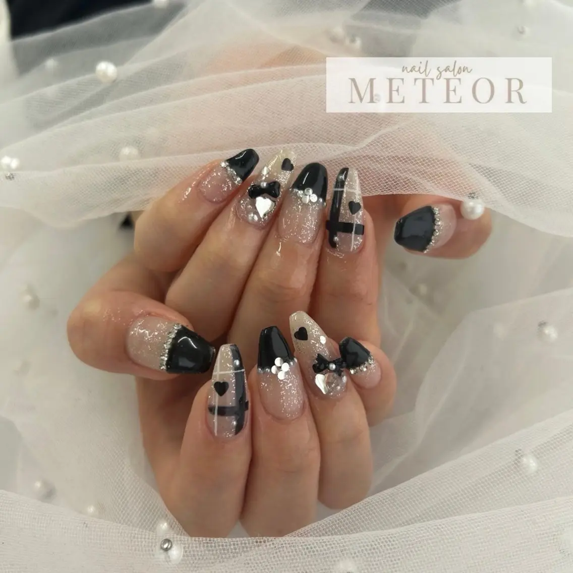 ネイル フレンチネイル ワンホンネイル ハンドネイル METEOR💫 staffのネイルデザイン