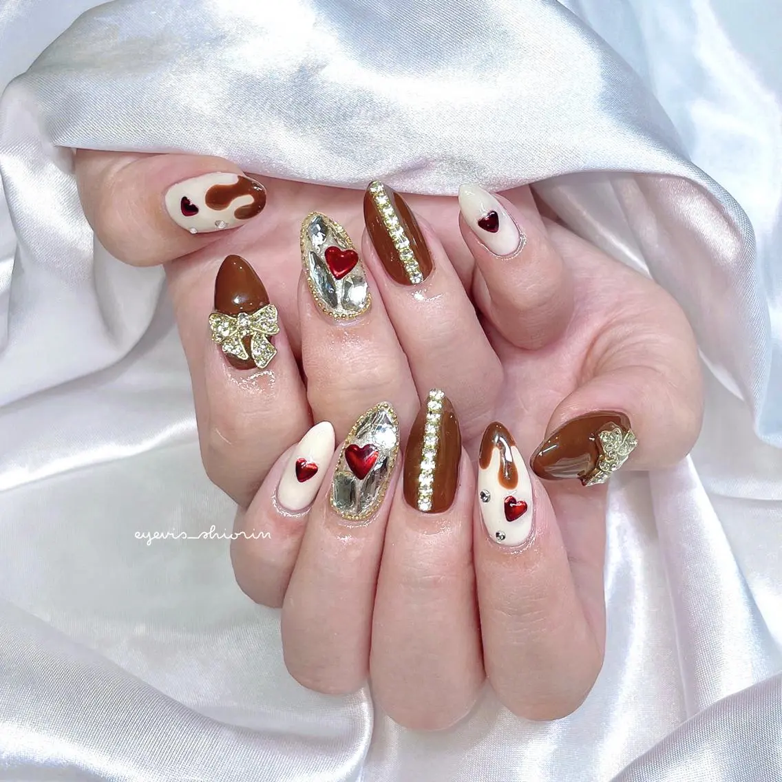 ネイル ROWnail Shioneのネイルデザイン