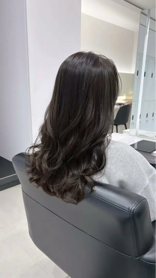 ロング カラー ヘアカラー トリートメント ヘッドスパ ヘアセット 🖤:抜け感×大人 スタイル/Aoiのヘアスタイル