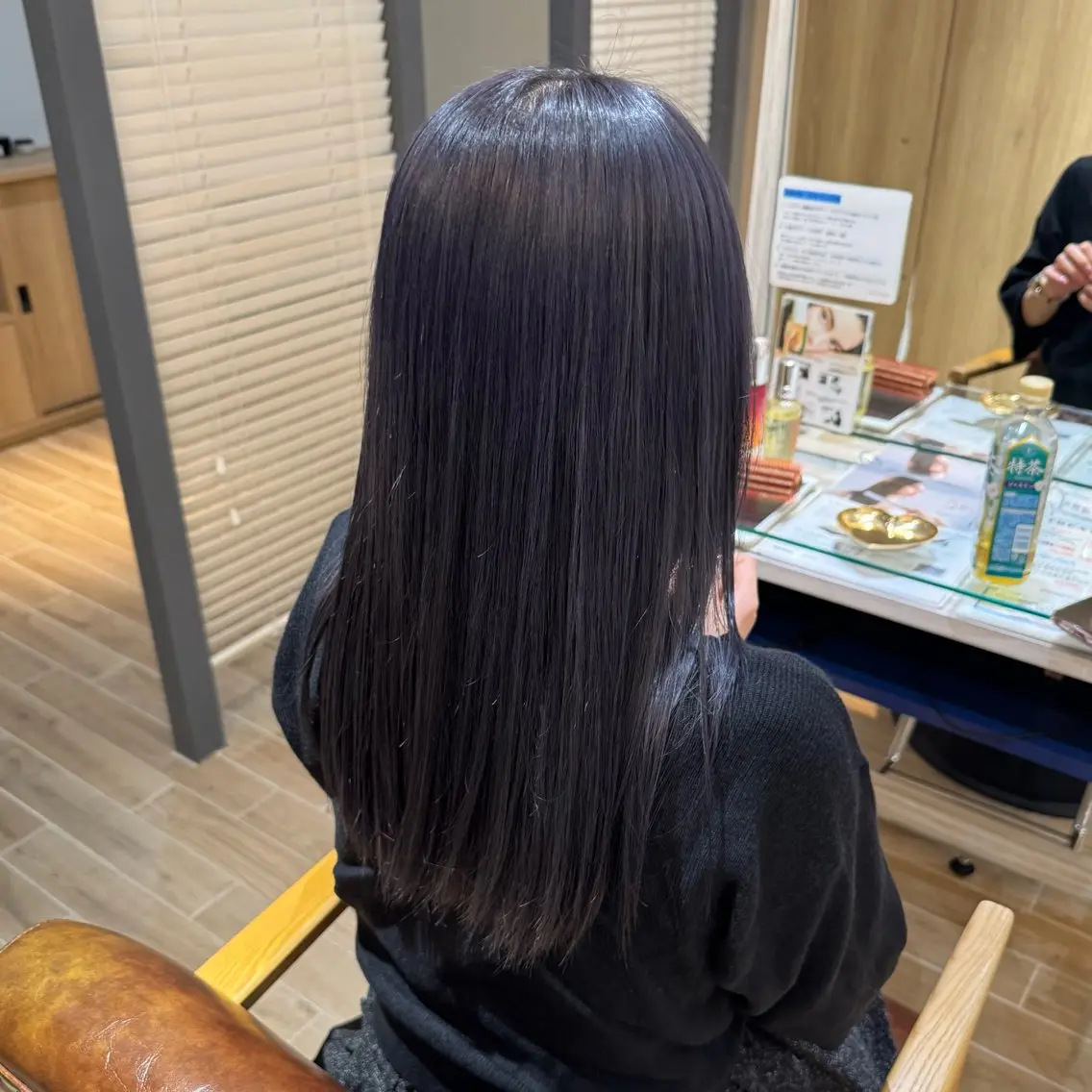 ロング カラー ブリーチ ネイビーカラー カット ヘアカラー トリートメント 🍀ブリーチ/艶カラ ー🍀 コイケのヘアスタイル