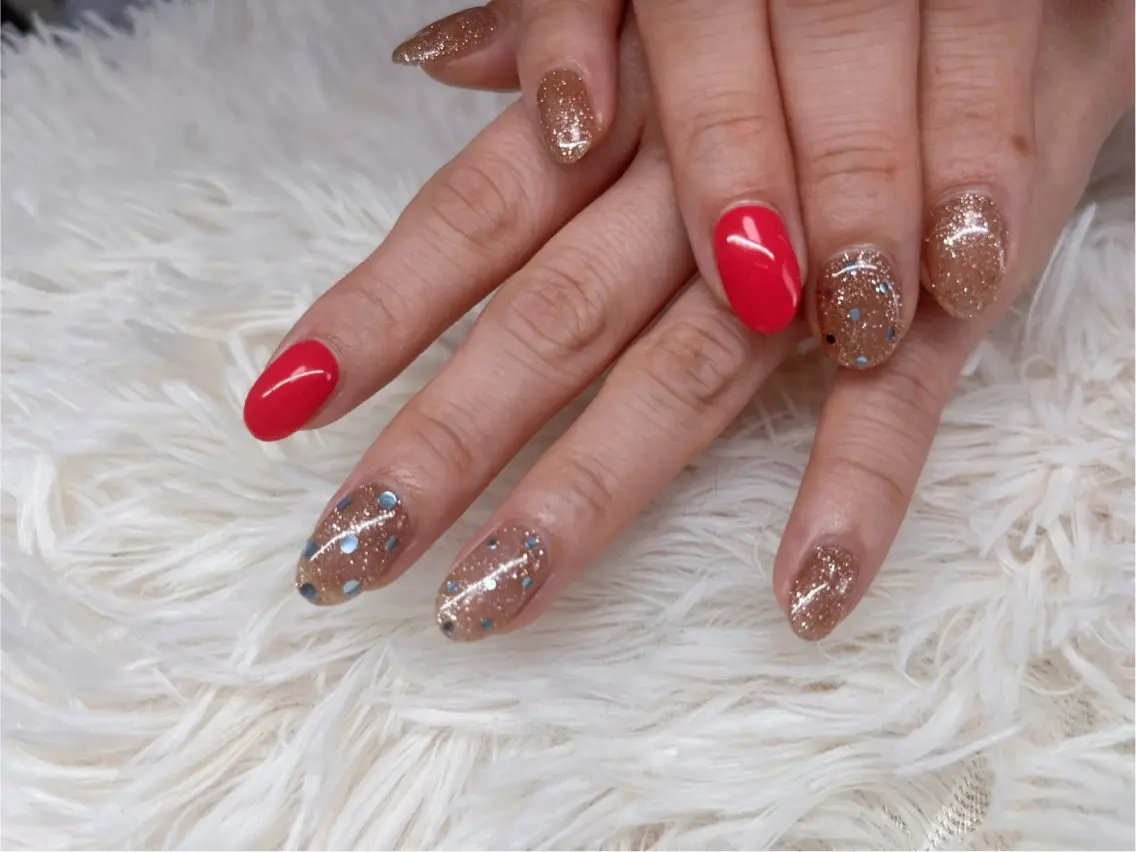 ネイル ブルー ブラウン ドット ピンク ek.nail⭐︎ kanaのネイルデザイン
