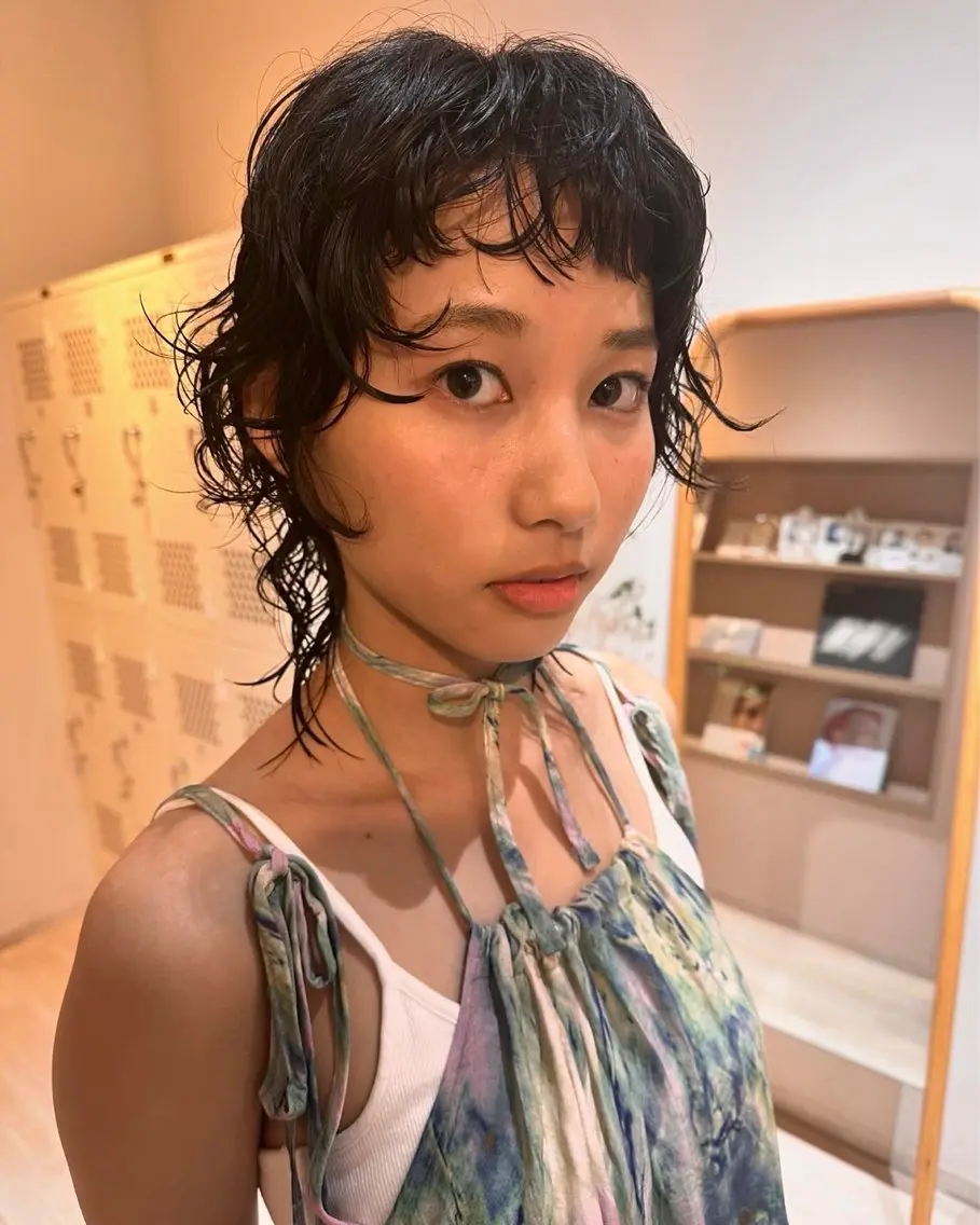 ミディアム パーマ ramphy 柴原 夢奈のヘアスタイル
