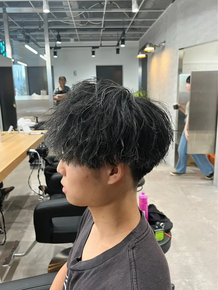 ショート カラー パーマ ヘアアレンジ メンズ キッズ 磯村 翔大のヘアスタイル